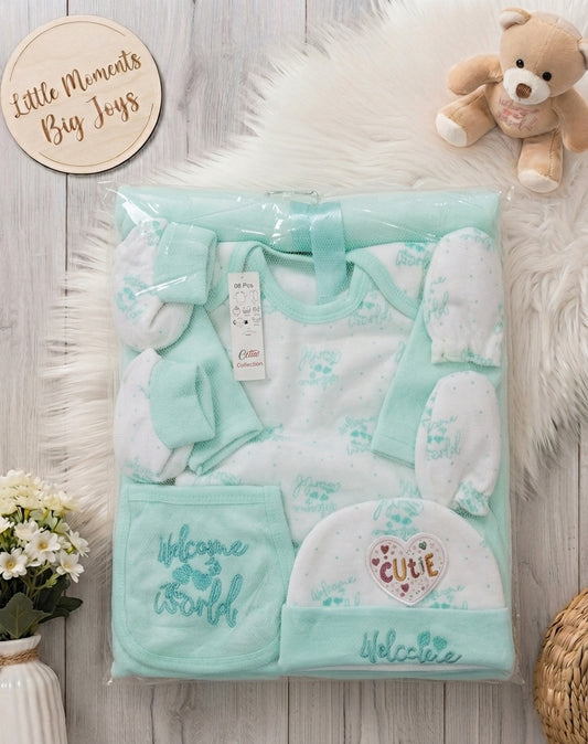 Welcome To The World - New Born Baby Winter Fleece Gift Set (8 Pieces)