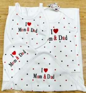 Dress your little one in comfort with our 5 Piece Baby Gift Set made from 100% premium soft cotton. Designed for newborn babies, this adorable "I Love Mom & Dad" printed set is soft, breathable, lightweight, and gentle on delicate baby skin. A perfect choice for daily wear or as a thoughtful baby shower gift.